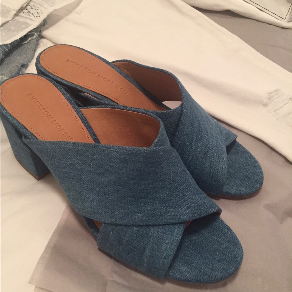EUC Sigerson Morrison denim heels. Size 8 1/2